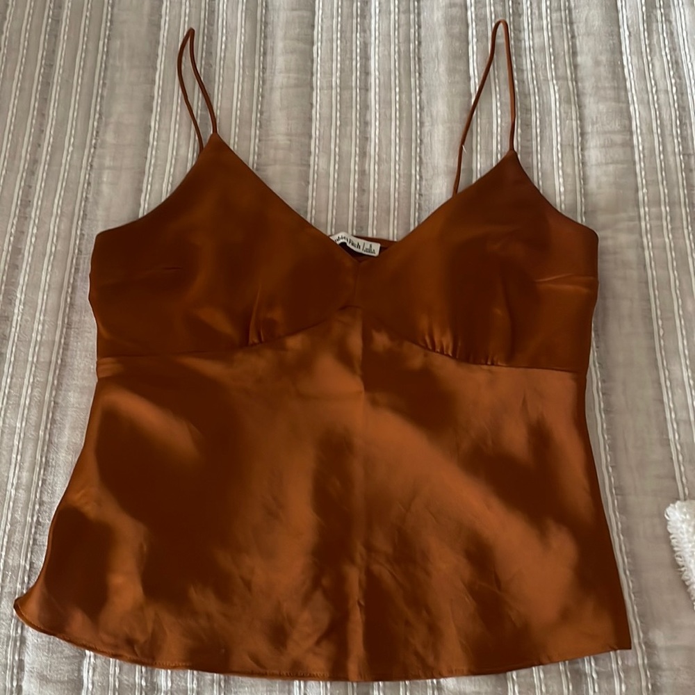 Satin V-Neck Cami Abercrombie & Fitch